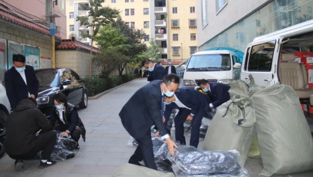助力抗疫工作者 尊龙时凯实业在行动 ——兰州尊龙时凯实业集团代表业主感谢防疫一线工作人员